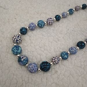 Viva Beads Toggle  Necklace